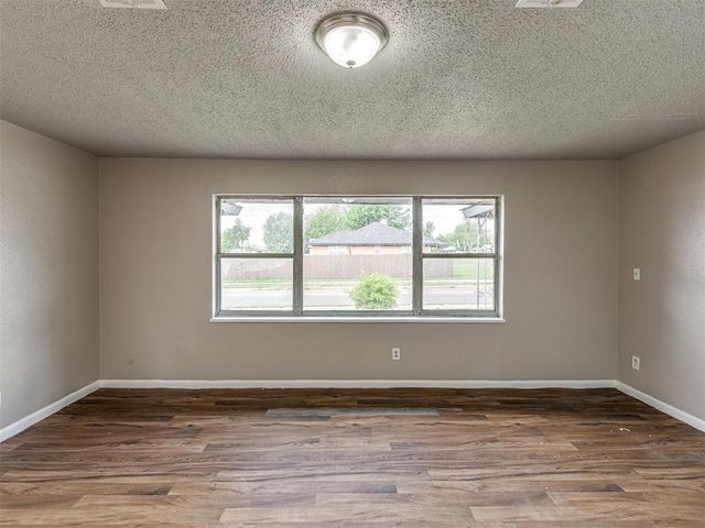 5900 S Blackwelder Avenue, Oklahoma City, OK 73119