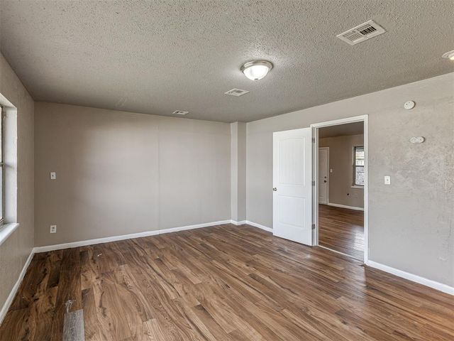 5900 S Blackwelder Avenue, Oklahoma City, OK 73119