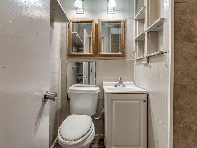 5900 S Blackwelder Avenue, Oklahoma City, OK 73119