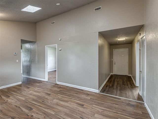 5900 S Blackwelder Avenue, Oklahoma City, OK 73119