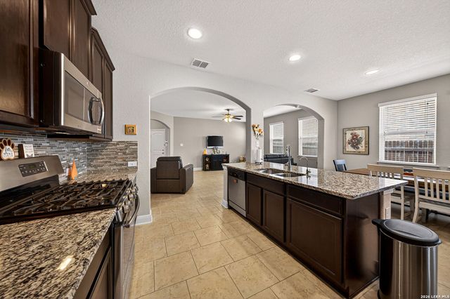 8238 TAFT CRK, San Antonio, TX 78254