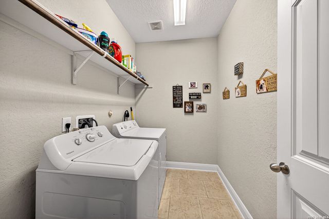 8238 TAFT CRK, San Antonio, TX 78254