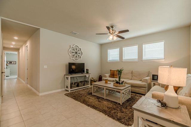 212 Bolivar WAY 102, San Marcos, TX 78666