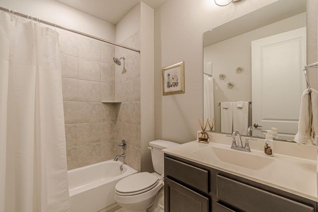 212 Bolivar WAY 102, San Marcos, TX 78666