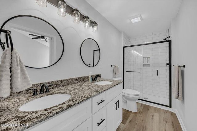 5200 Woods Edge Road, Wilmington, NC 28409