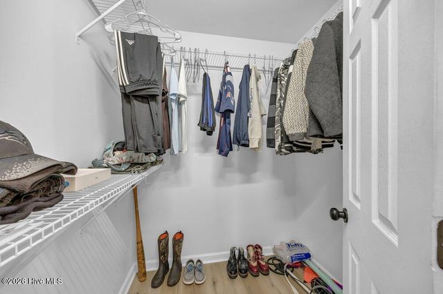 5200 Woods Edge Road, Wilmington, NC 28409