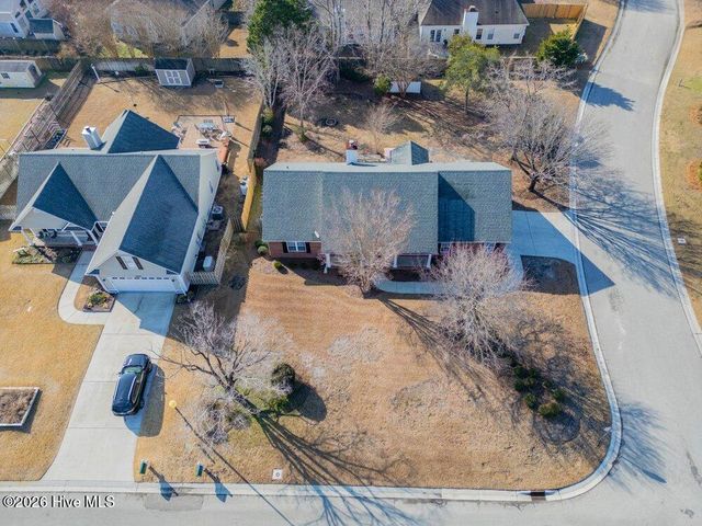 5200 Woods Edge Road, Wilmington, NC 28409