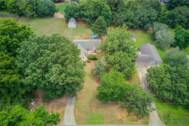307 Jonaquil Avenue, Auburn, GA 30011