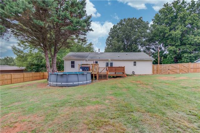307 Jonaquil Avenue, Auburn, GA 30011