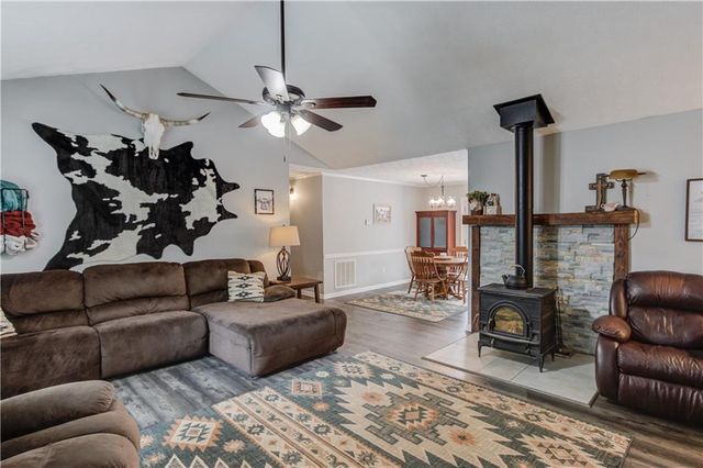 307 Jonaquil Avenue, Auburn, GA 30011