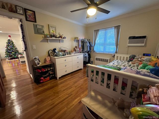 14-81 212 Street 270, Bayside, NY 11360