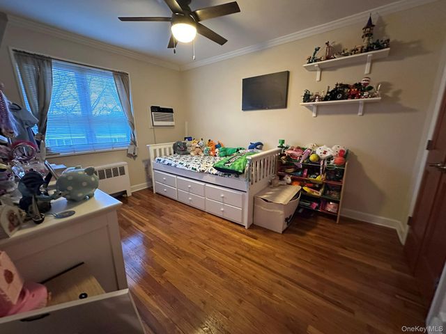 14-81 212 Street 270, Bayside, NY 11360