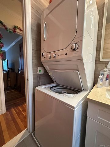 14-81 212 Street 270, Bayside, NY 11360