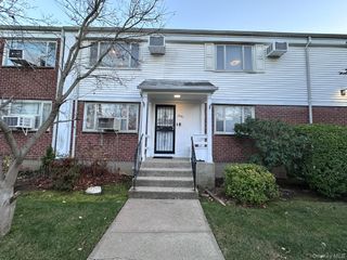 14-81 212 Street 270, Bayside, NY 11360