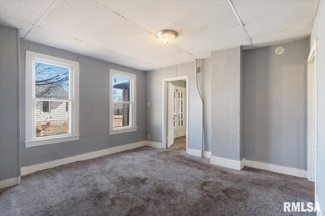 2947 13th Avenue, Rockisland, IL 61201