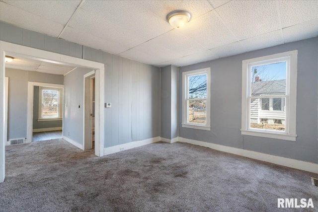 2947 13th Avenue, Rockisland, IL 61201