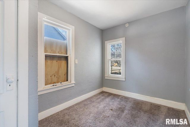 2947 13th Avenue, Rockisland, IL 61201