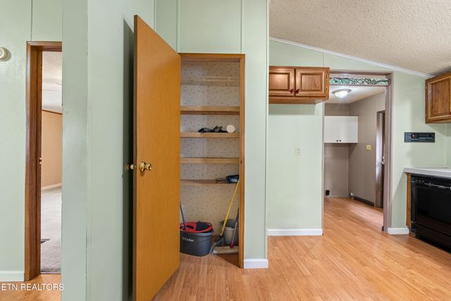 267 Glenlock Rd, Sweetwater, TN 37874