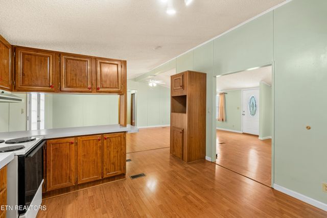 267 Glenlock Rd, Sweetwater, TN 37874