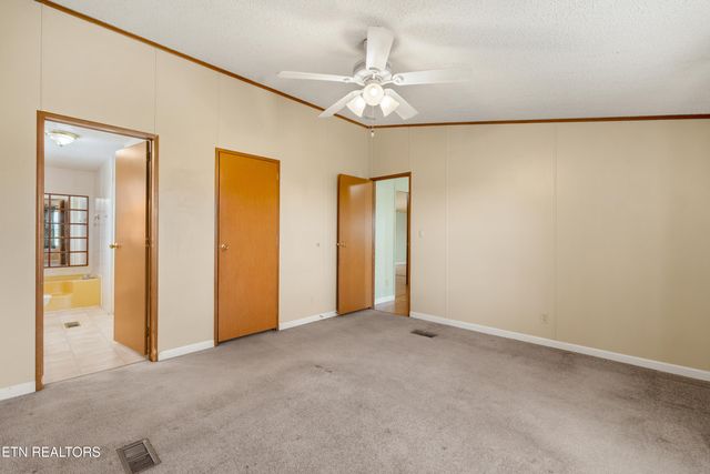 267 Glenlock Rd, Sweetwater, TN 37874