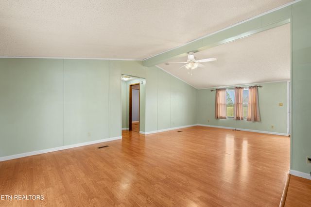 267 Glenlock Rd, Sweetwater, TN 37874