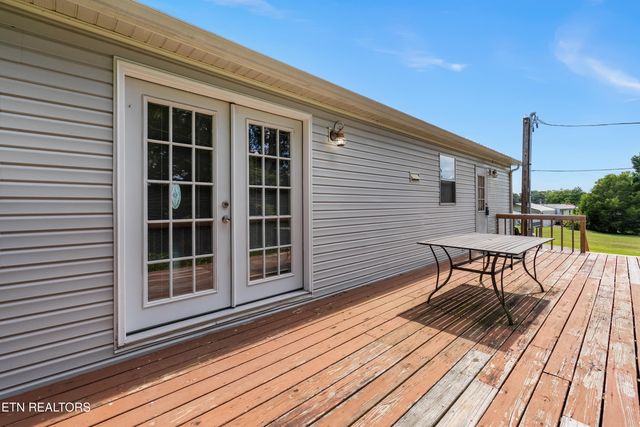 267 Glenlock Rd, Sweetwater, TN 37874