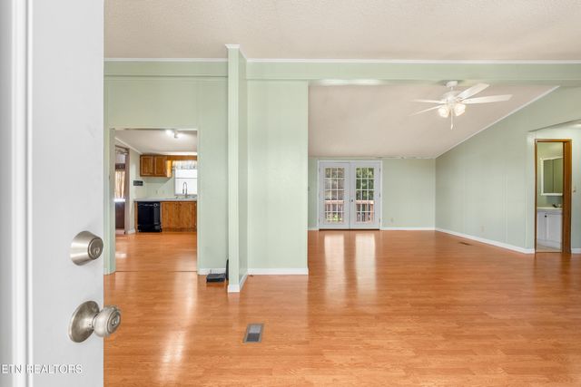 267 Glenlock Rd, Sweetwater, TN 37874