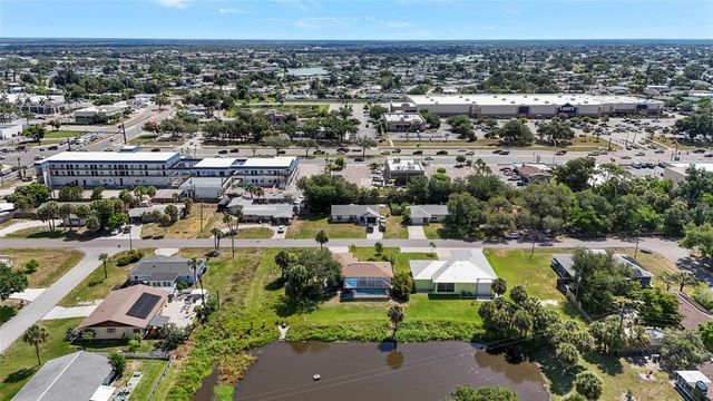 2240 GENTIAN ROAD, Venice, FL 34293