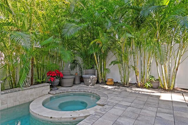 3821 W SANTIAGO STREET, Tampa, FL 33629