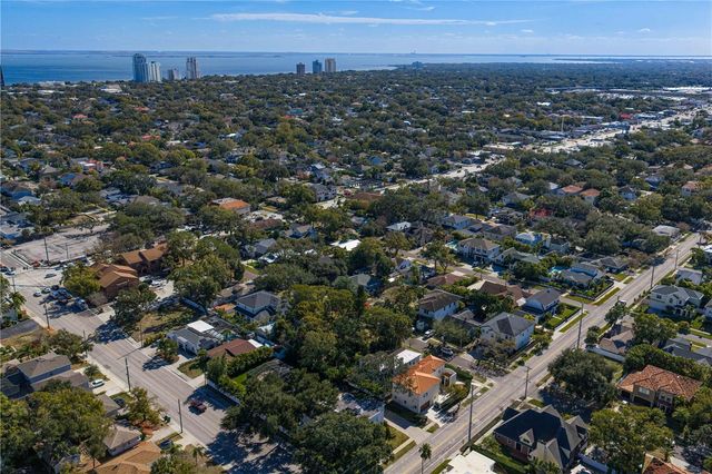 3821 W SANTIAGO STREET, Tampa, FL 33629