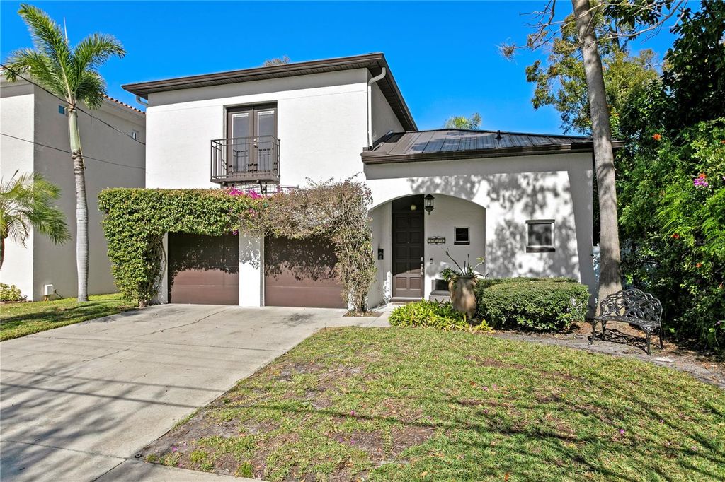 3821 W SANTIAGO STREET, Tampa, FL 33629