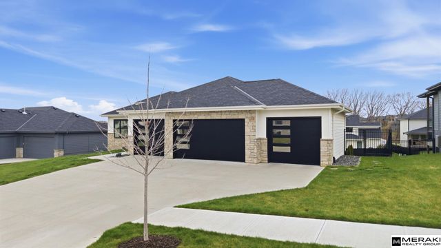 2730 N 182nd Avenue, Elkhorn, NE 68022