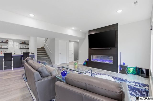 2730 N 182nd Avenue, Elkhorn, NE 68022