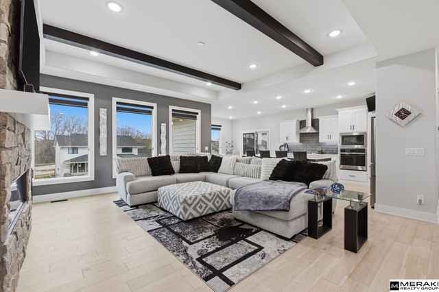 2730 N 182nd Avenue, Elkhorn, NE 68022