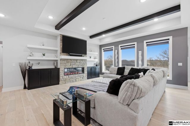 2730 N 182nd Avenue, Elkhorn, NE 68022