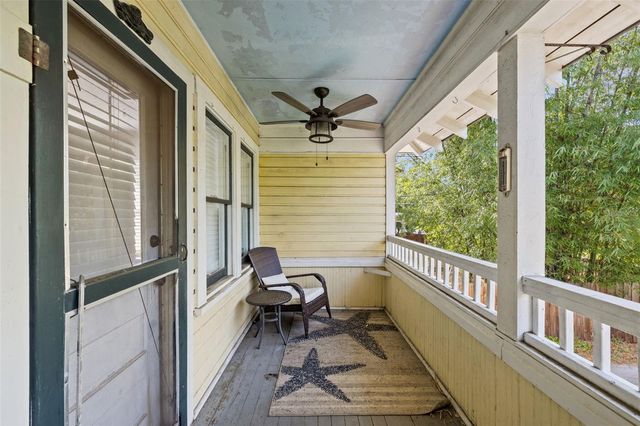5202 N SEMINOLE AVENUE, Tampa, FL 33603