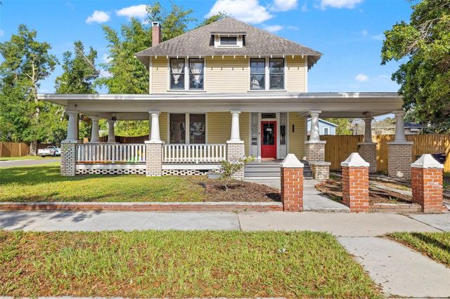 5202 N SEMINOLE AVENUE, Tampa, FL 33603