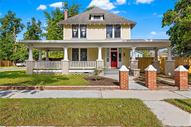 5202 N SEMINOLE AVENUE, Tampa, FL 33603