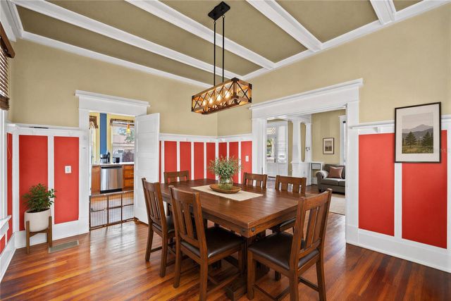 5202 N SEMINOLE AVENUE, Tampa, FL 33603