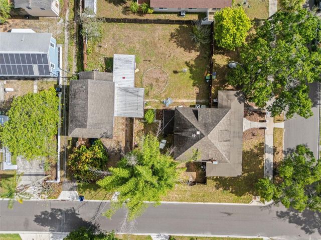 5202 N SEMINOLE AVENUE, Tampa, FL 33603