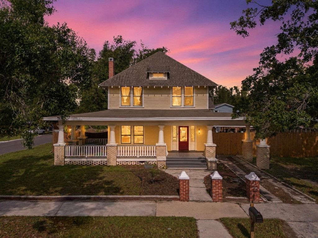 5202 N SEMINOLE AVENUE, Tampa, FL 33603