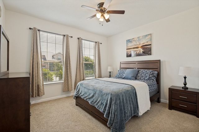 2619 Sunburst Drive, Glenn Heights, TX 75154