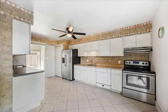 4733 Huron Drive, Pensacola, FL 32507