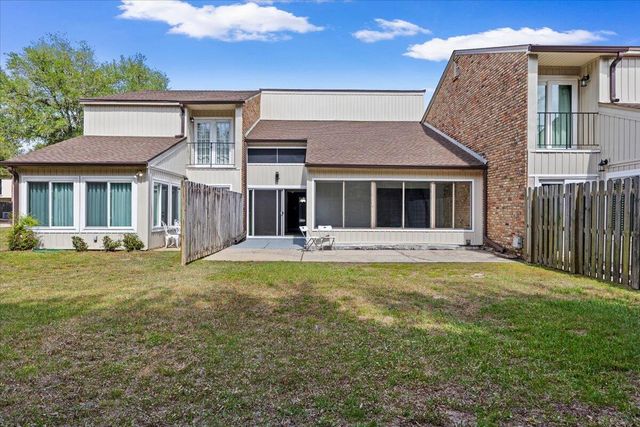 4733 Huron Drive, Pensacola, FL 32507