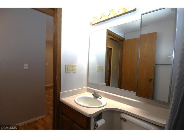 653 N 2nd Street, New Richmond, WI 54017