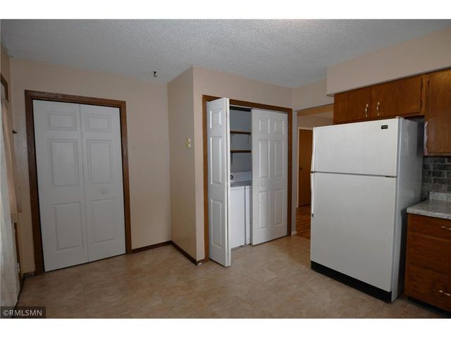 653 N 2nd Street, New Richmond, WI 54017