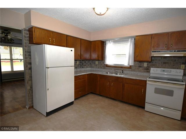 653 N 2nd Street, New Richmond, WI 54017