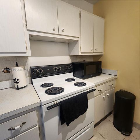 2170 NE 51st Ct A25, Fort Lauderdale, FL 33308