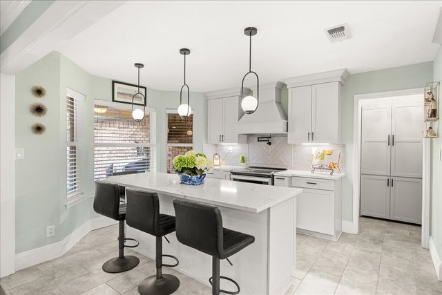 1508 Canyon Creek Drive W, Azle, TX 76020