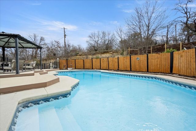 1508 Canyon Creek Drive W, Azle, TX 76020